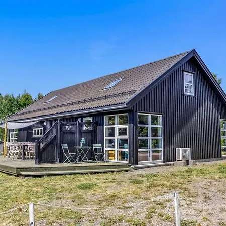 Vakker I Skogkanten Ved Vannet -6 Sengeplasser. Sandefjord